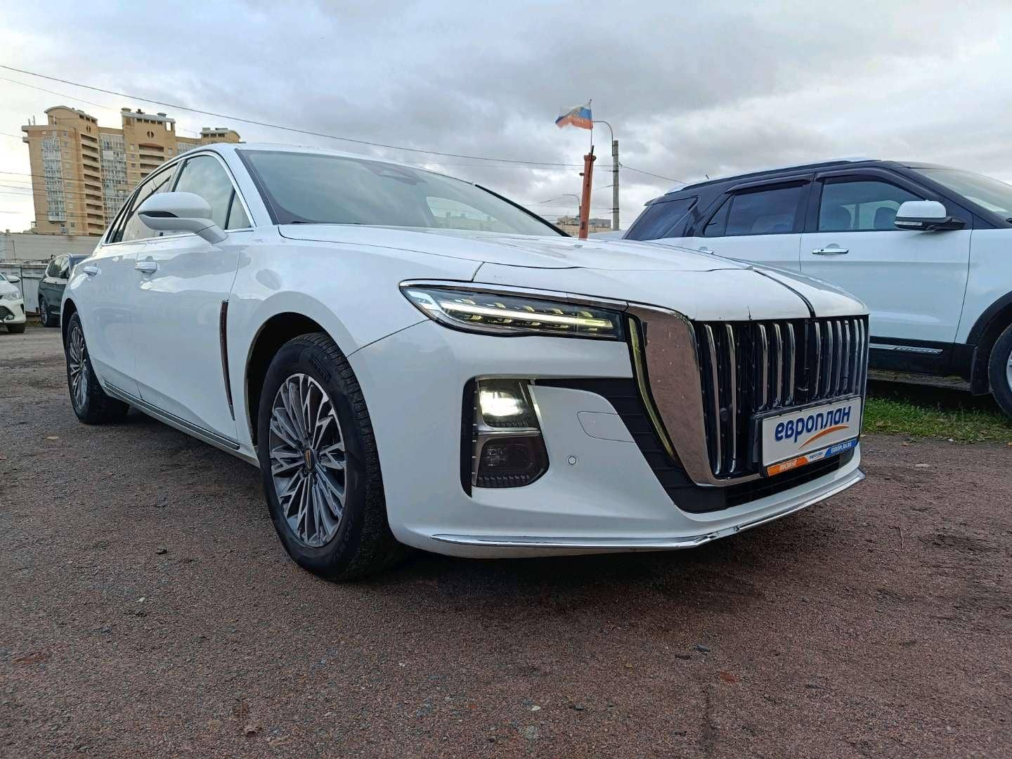 Hongqi H5