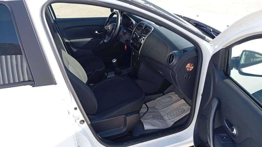 Renault Logan II,  83 369 км, 2020 года в лизинг