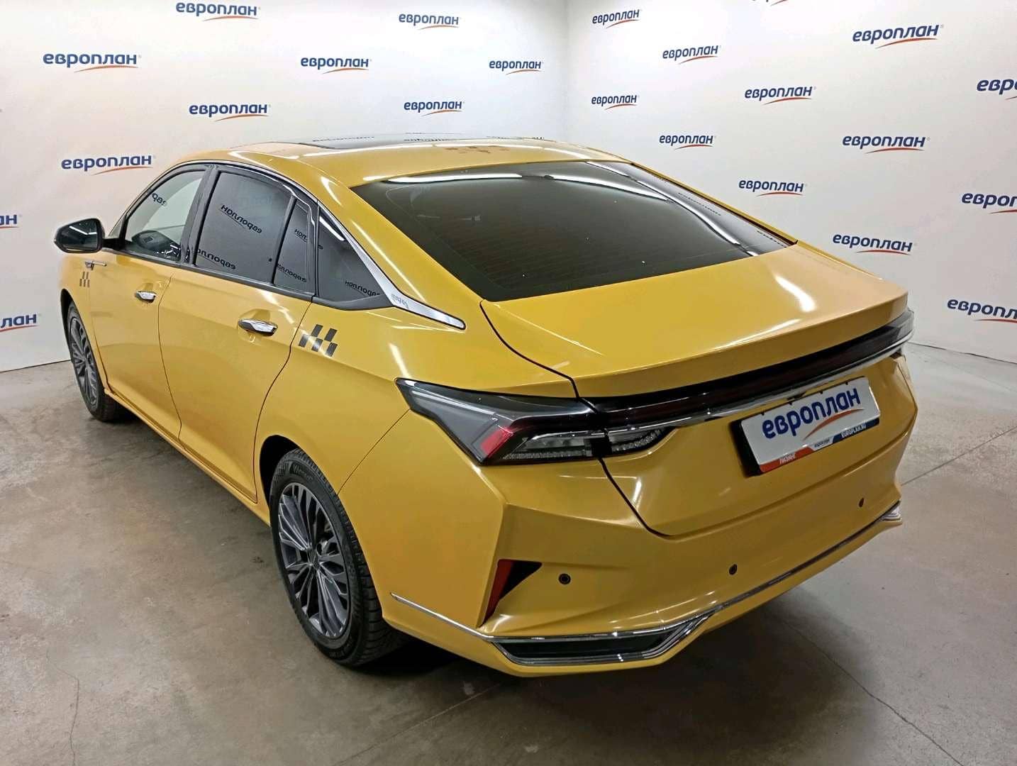DongFeng Shine Max,  61 175 км, 2023 года в лизинг