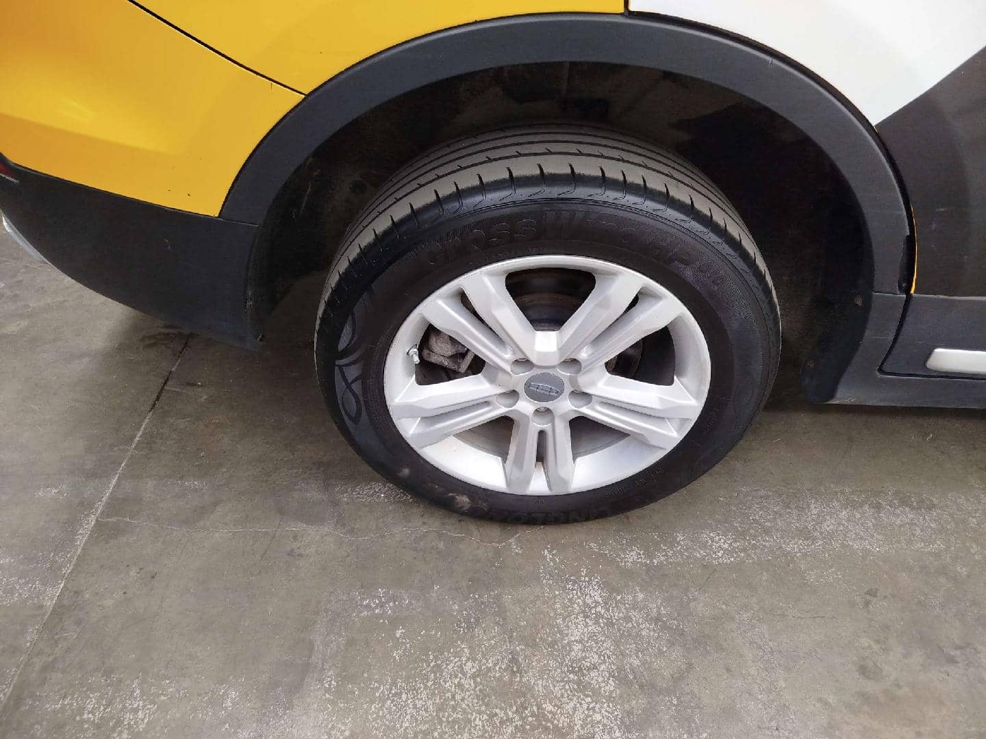 Geely Atlas Pro,  186 024 км, 2023 года в лизинг