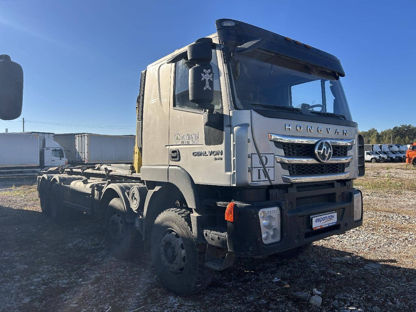 HONGYAN CQ3406HV39,  108 893 км, 2024 года в лизинг