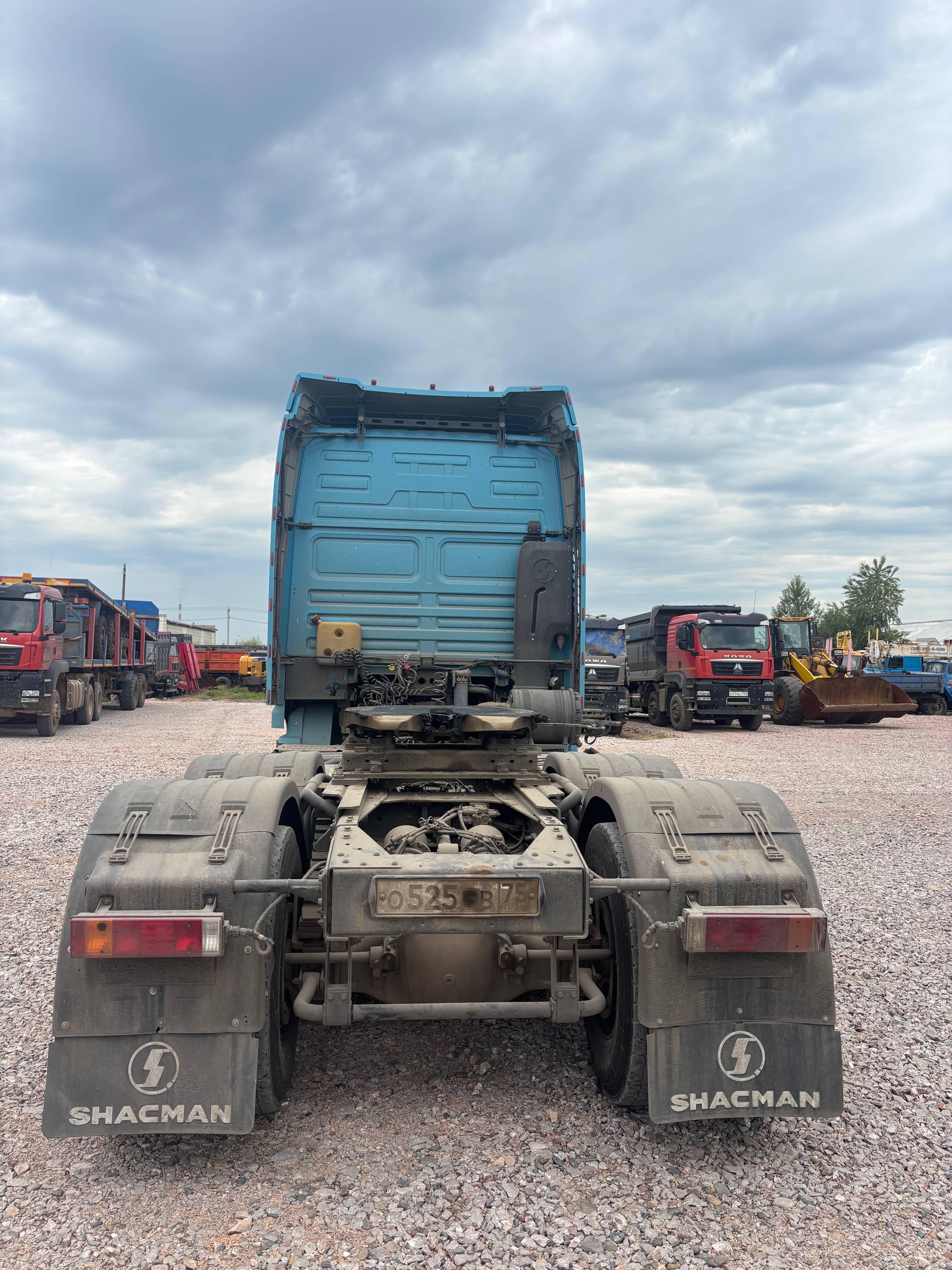 Shacman SX42584V324,  250 370 км, 2023 года в лизинг