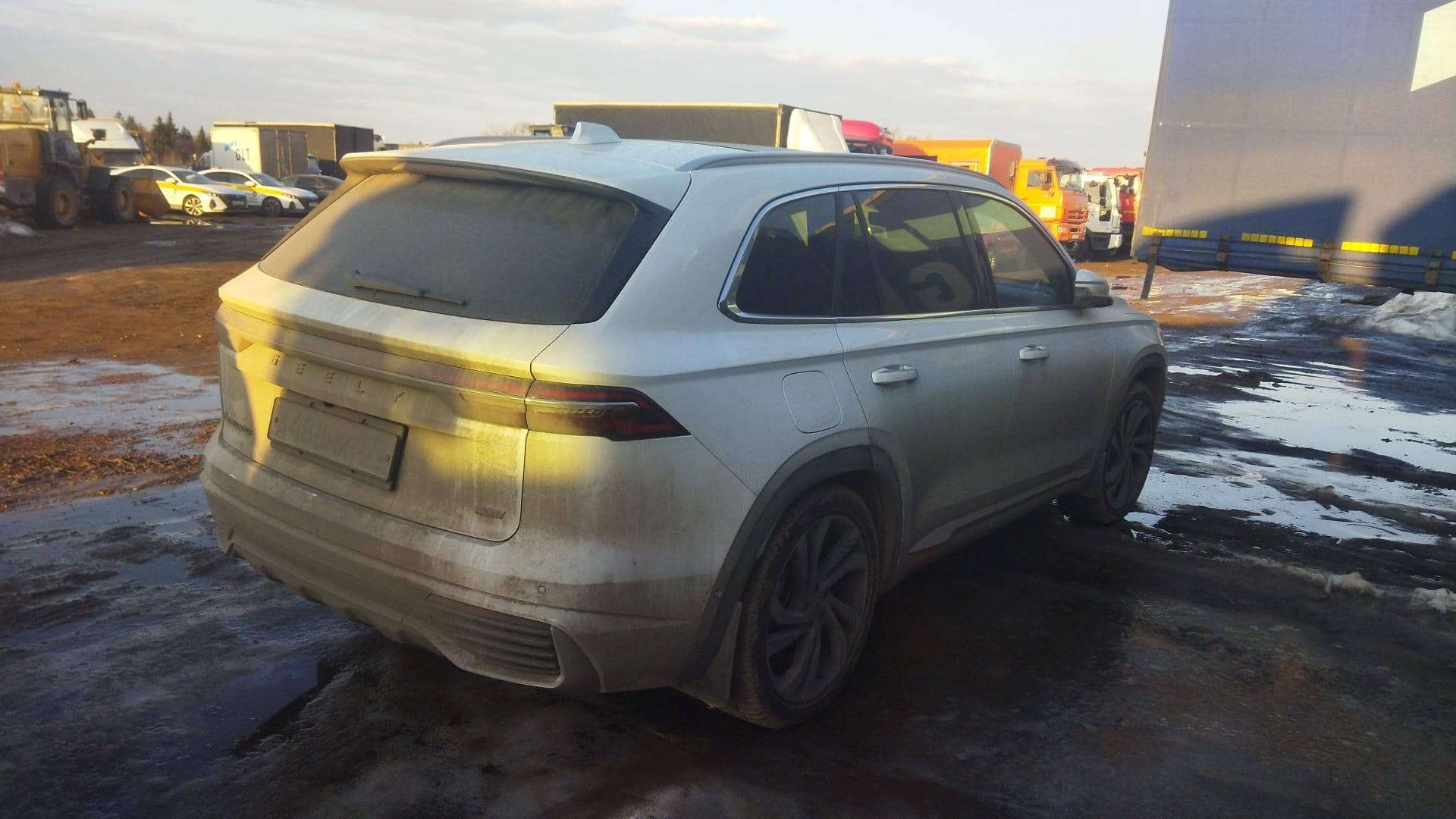 Geely Monjaro,  17 302 км, 2024 года в лизинг