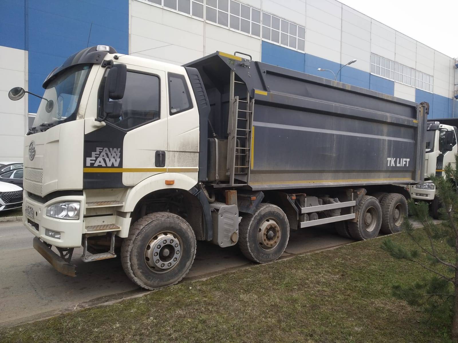 FAW CA3310P66K24T4E5 8х4 Лот 000001754