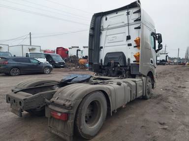 Shacman SX4188YY381