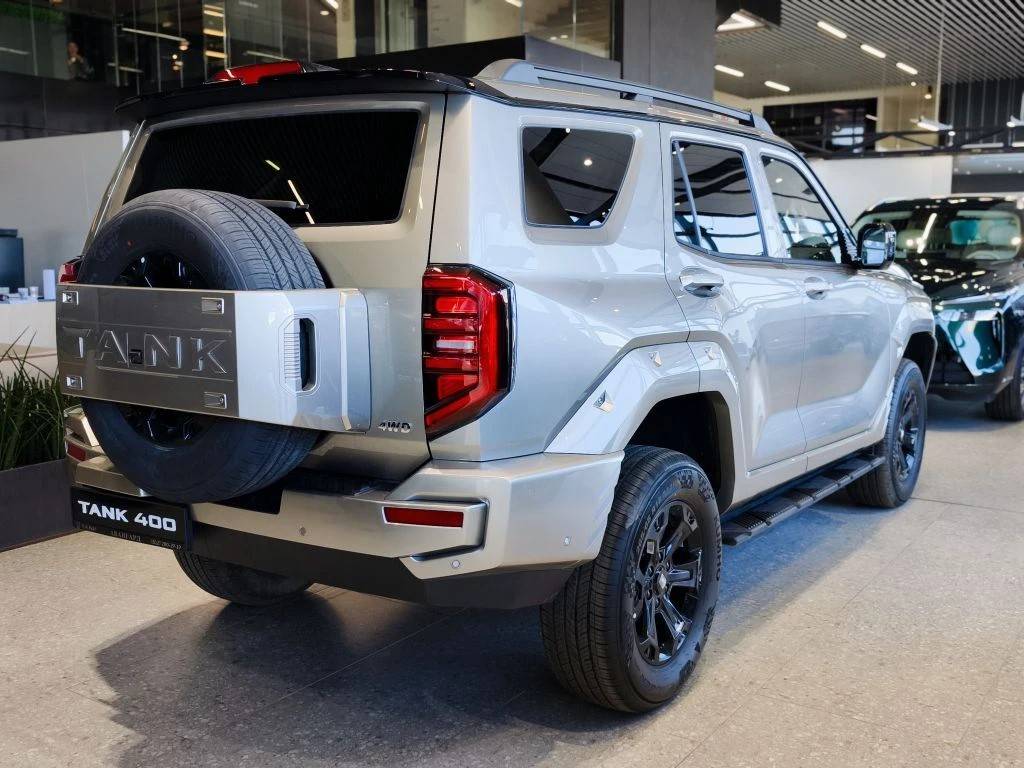 Tank 400 2.0T AT 4WD Premium