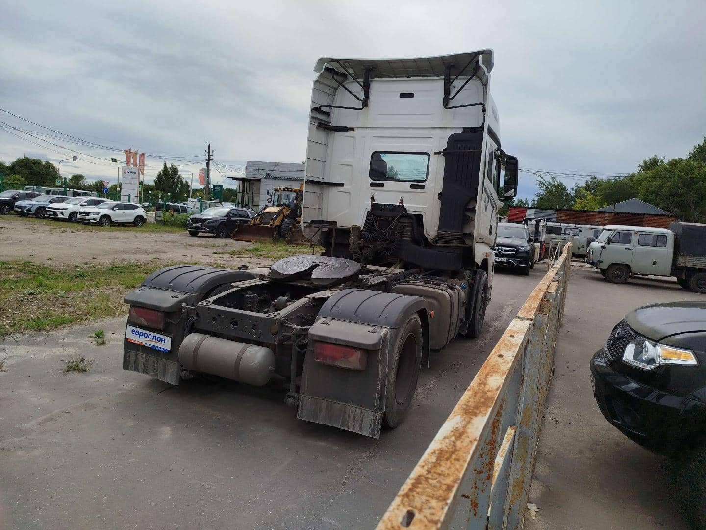 FAW CA4180P77K25E5 4x2,  420 131 км, 2023 года в лизинг