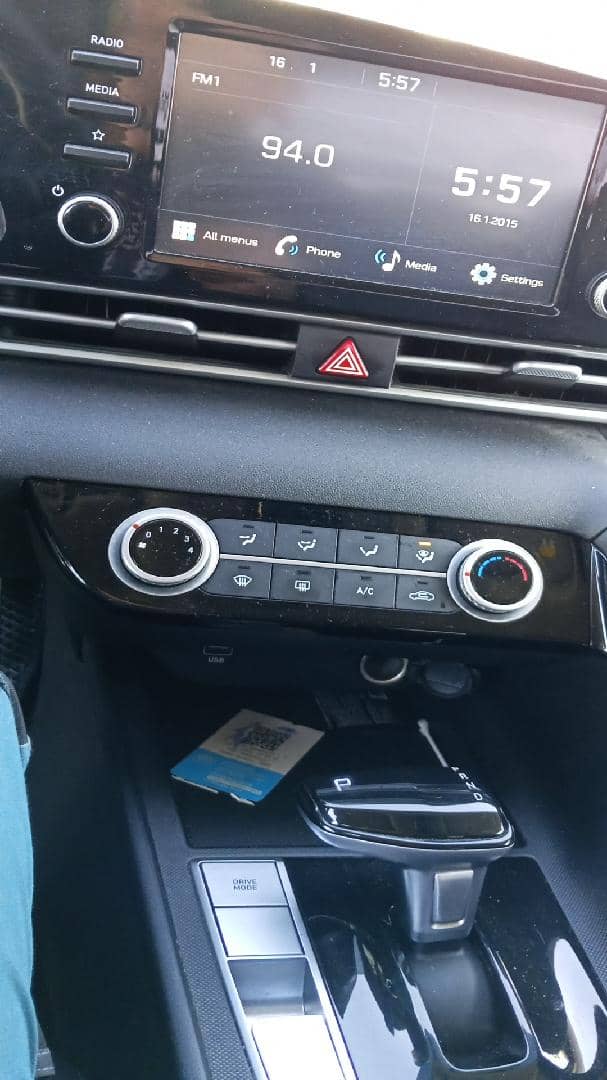 Hyundai Elantra,  122 365 км, 2023 года в лизинг
