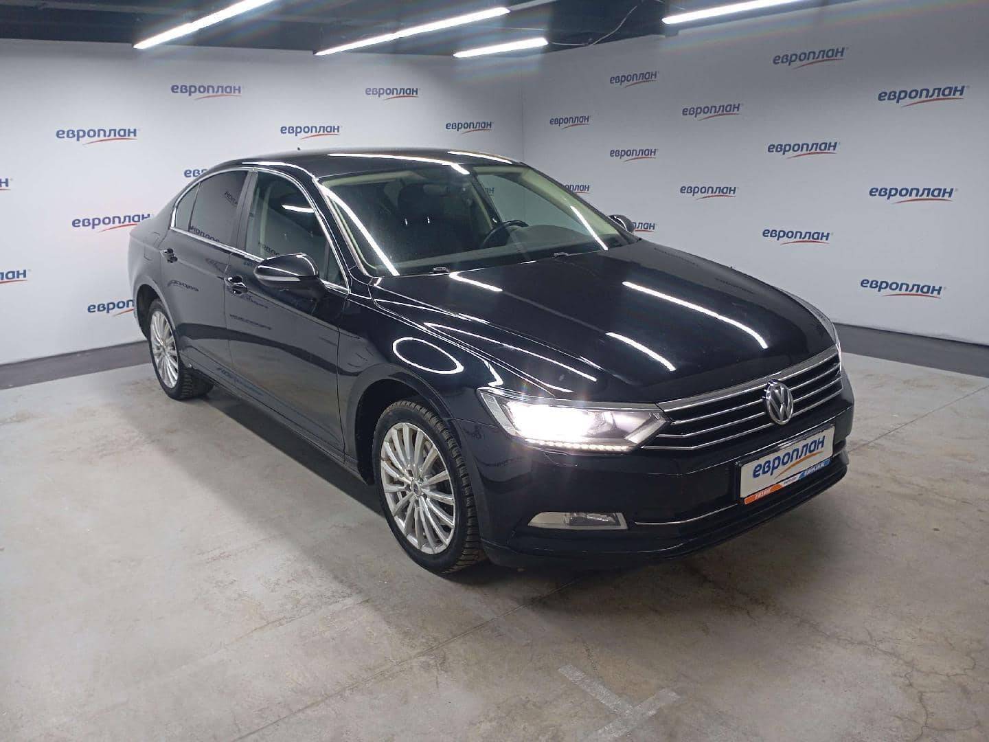 Volkswagen Passat,  159 889 км, 2018 года в лизинг