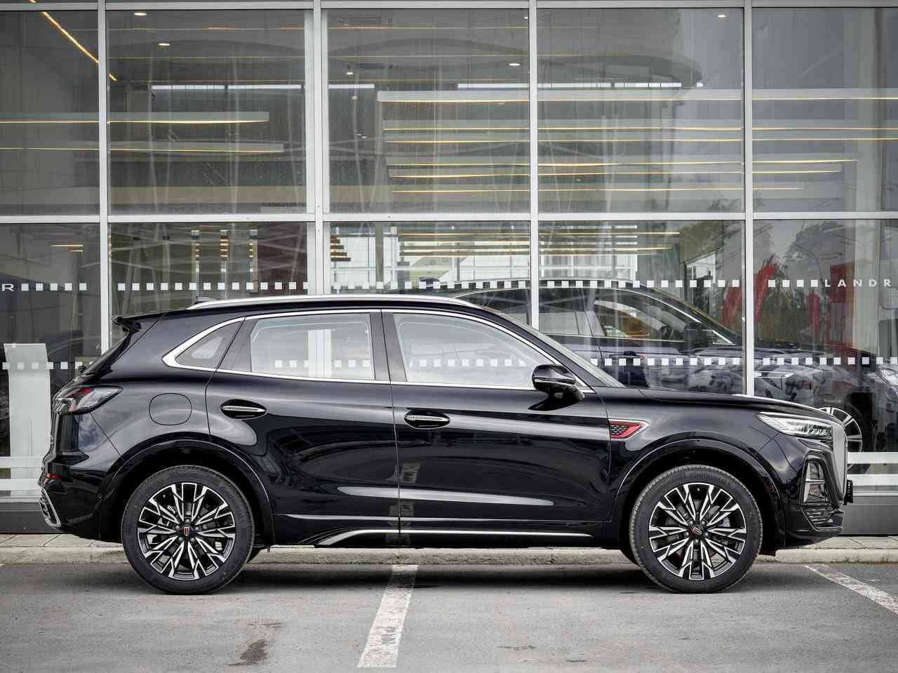 Hongqi HS5 Deluxe 2.0T AWD