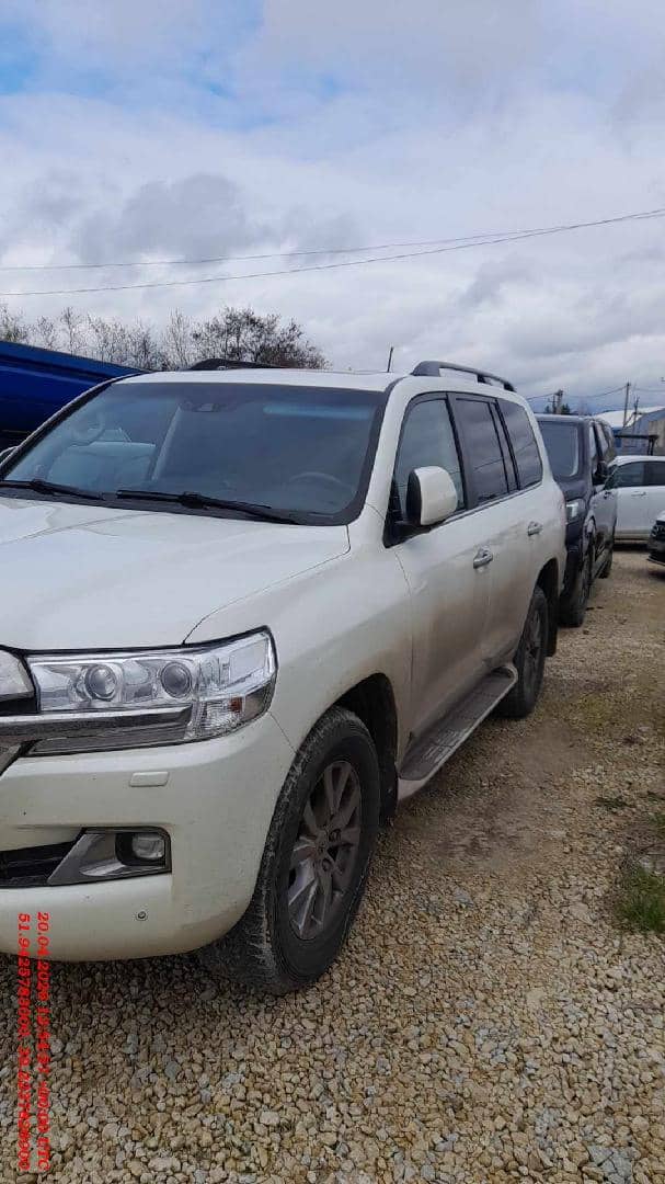 Toyota Land Cruiser 200,  139 458 км, 2019 года в лизинг