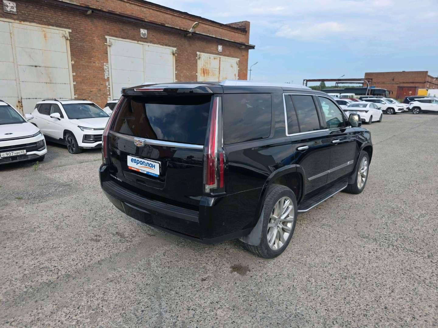 Cadillac Escalade,  85 993 км, 2019 года в лизинг