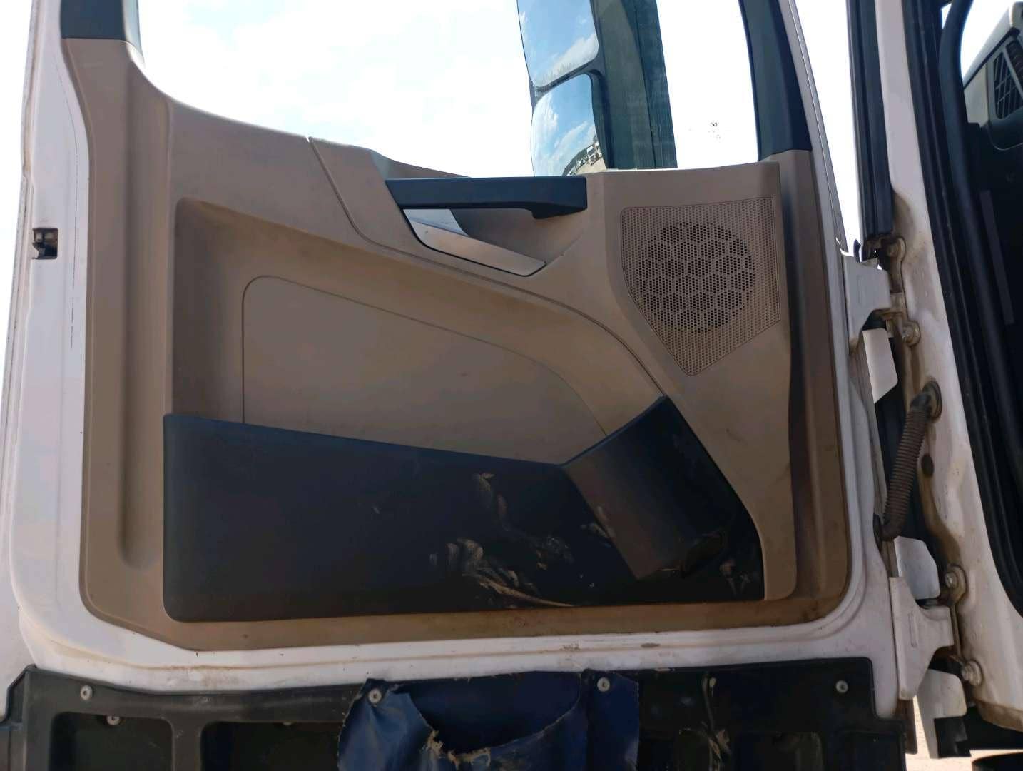 Mercedes-Benz Actros C 2648 6X4,  483 539 км, 2023 года в лизинг