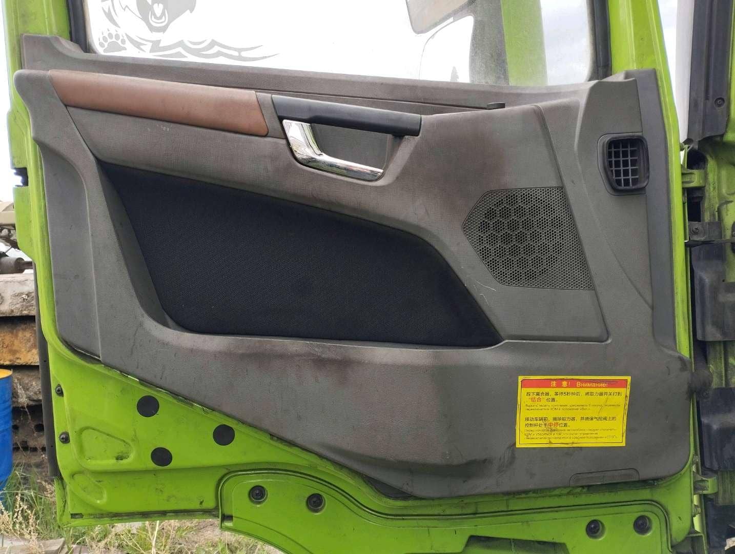 Shacman SX33186V366,  175 957 км, 2024 года в лизинг
