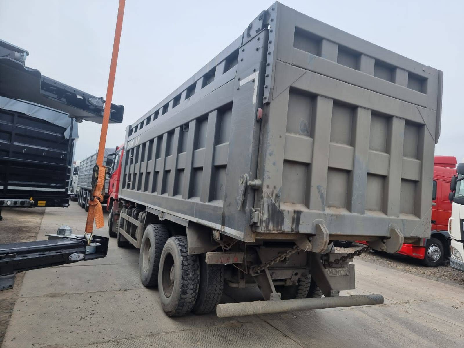 Shacman SX33186W366C Лот 000000830
