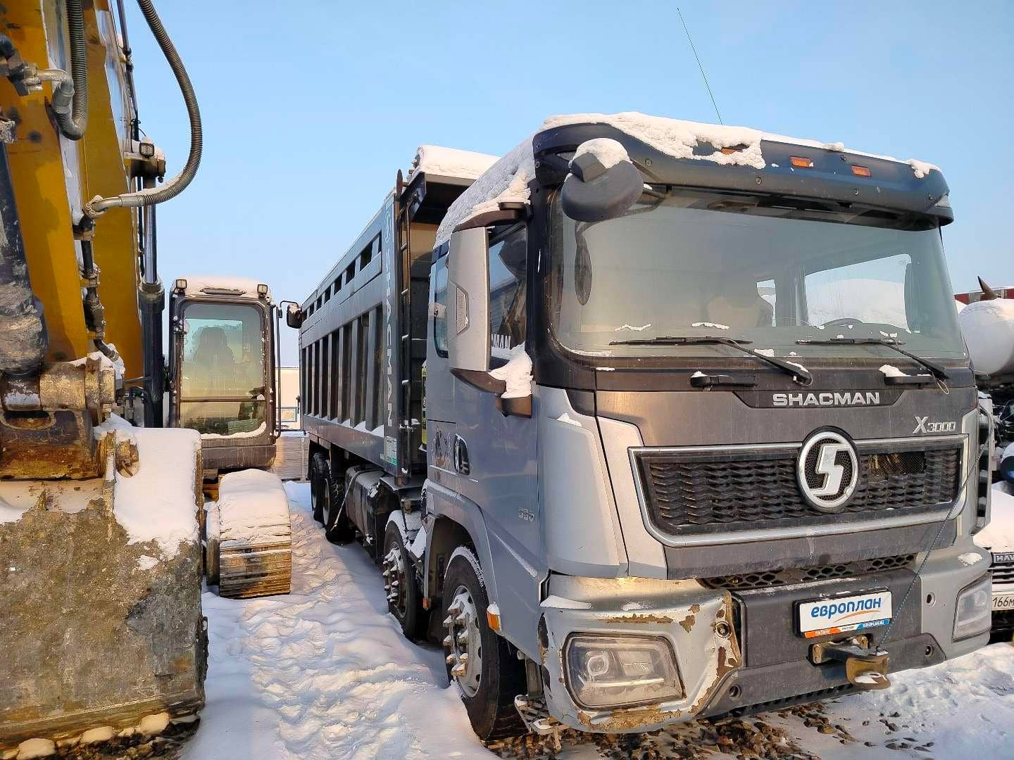 Shacman SX331863366 (скальный кузов),  78 564 км, 2024 года в лизинг