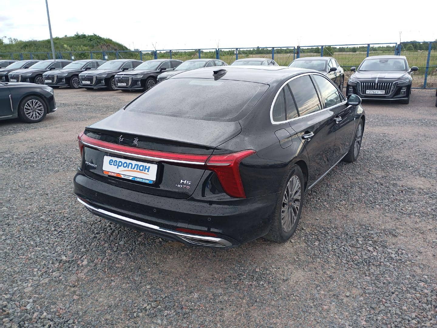 Hongqi H5,  226 055 км, 2024 года в лизинг