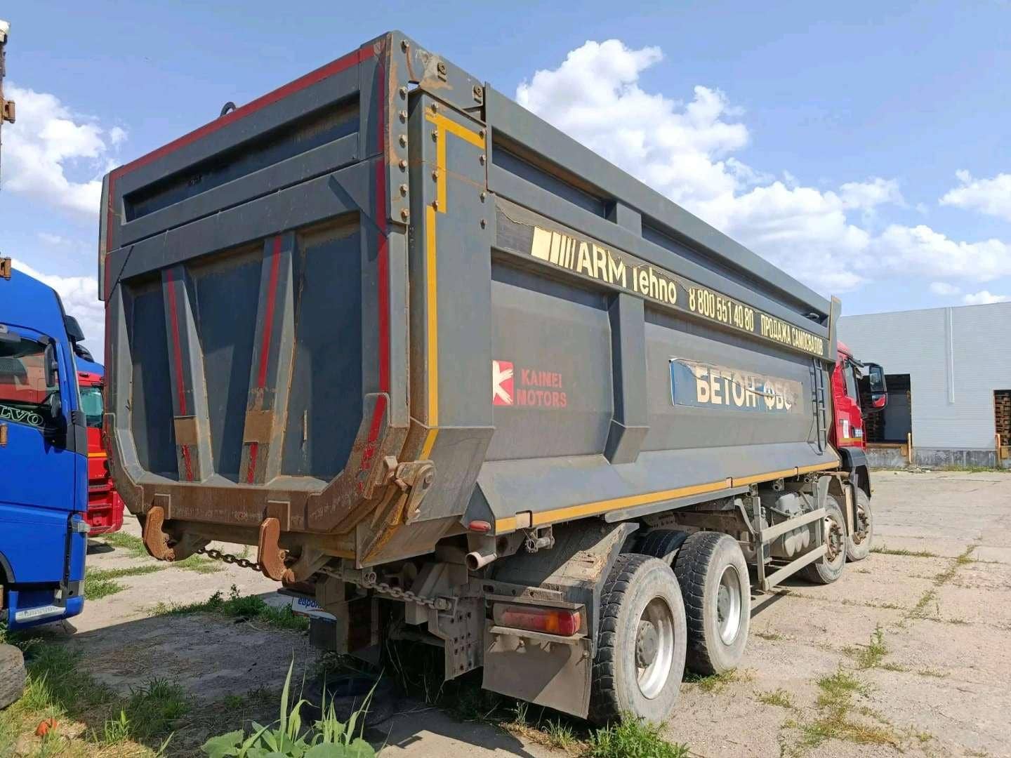 HOWO ZZ3317V386GE1 8х4,  542 674 км, 2023 года в лизинг