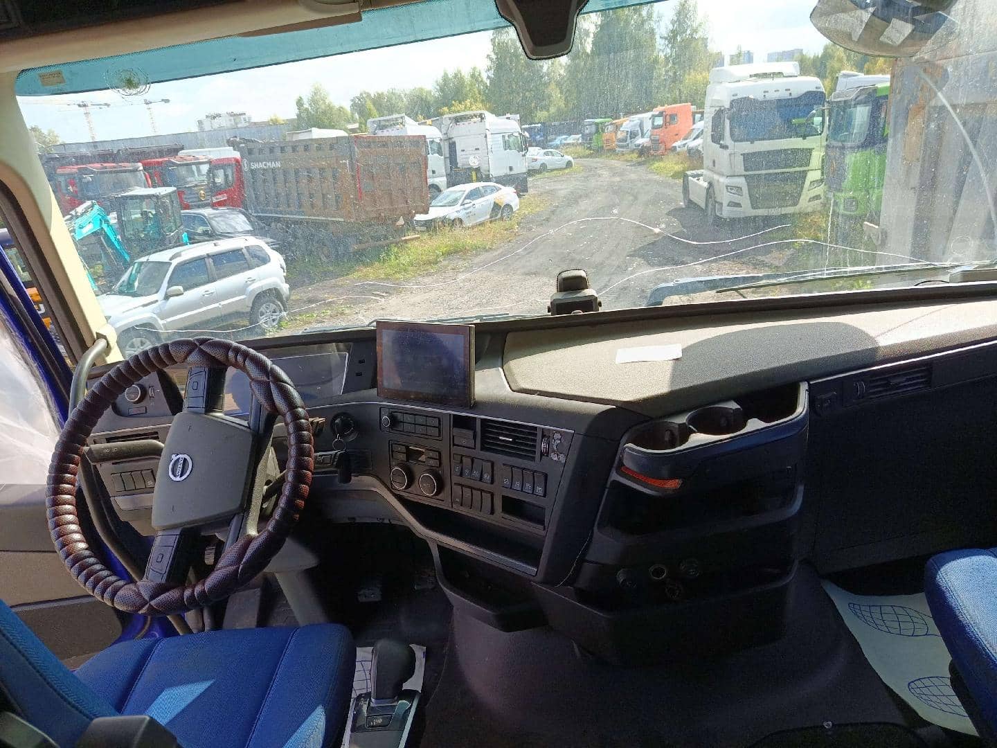 Volvo FH 460 4x2 (FH Globetrotter),  567 698 км, 2022 года в лизинг