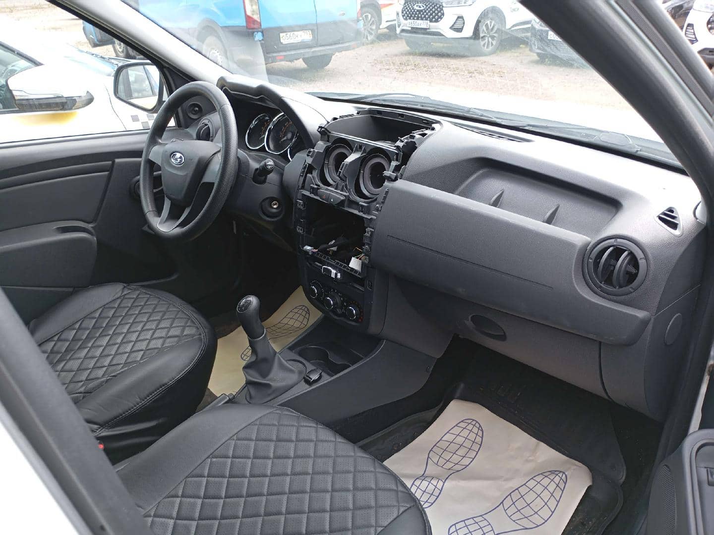Lada Largus фургон,  25 542 км, 2024 года в лизинг