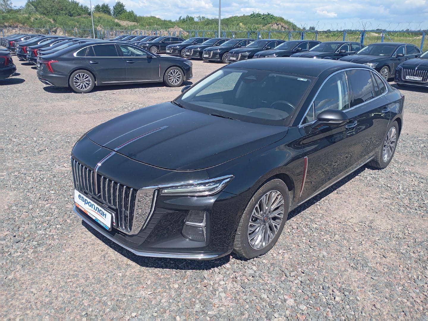 Hongqi H5