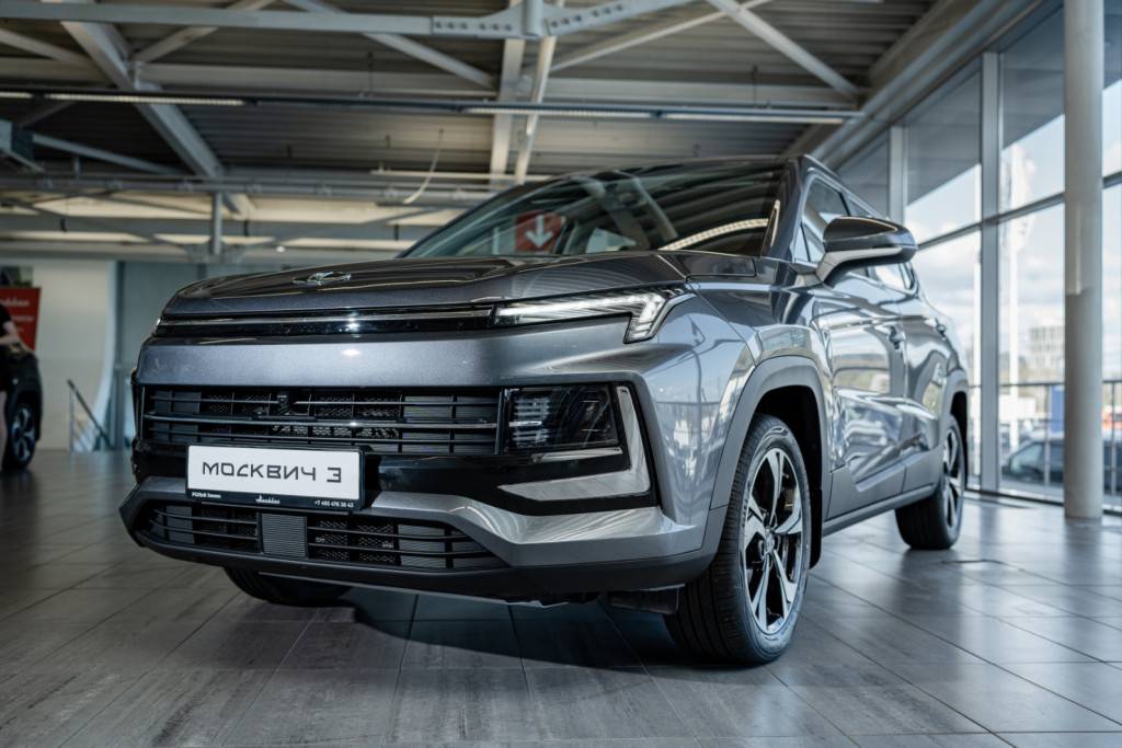 Москвич 3 Стандарт плюс 1.5Т CVT