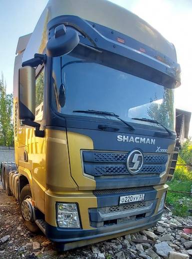 Shacman SX42584W324C