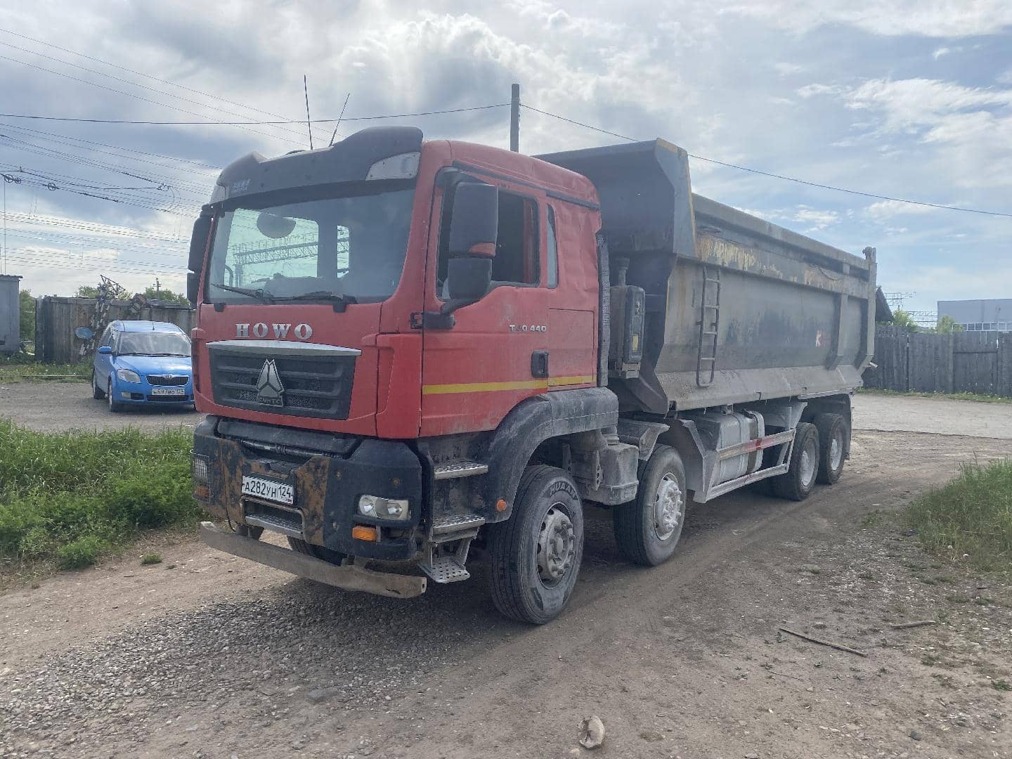 HOWO ZZ3317V386GE1 8х4,  229 962 км, 2022 года в лизинг