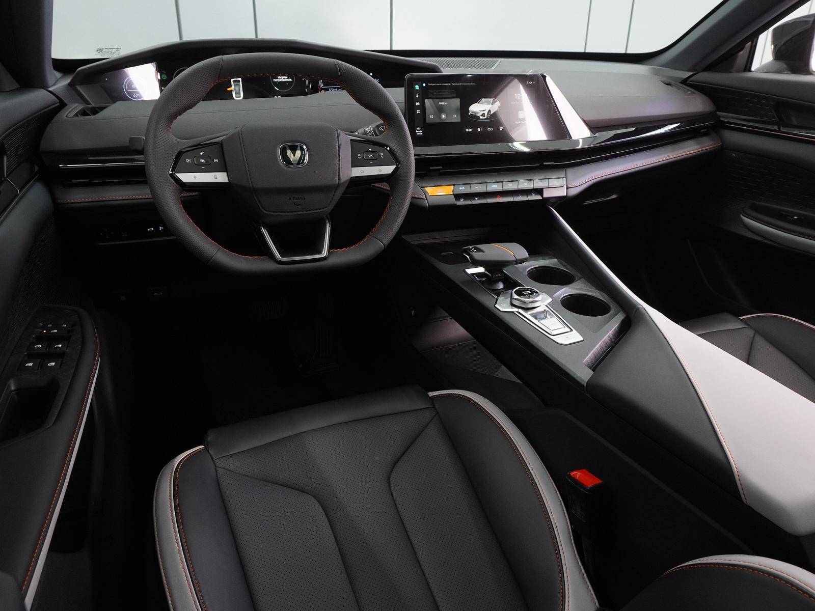Changan Uni-V 1.5 7DCT Tech  