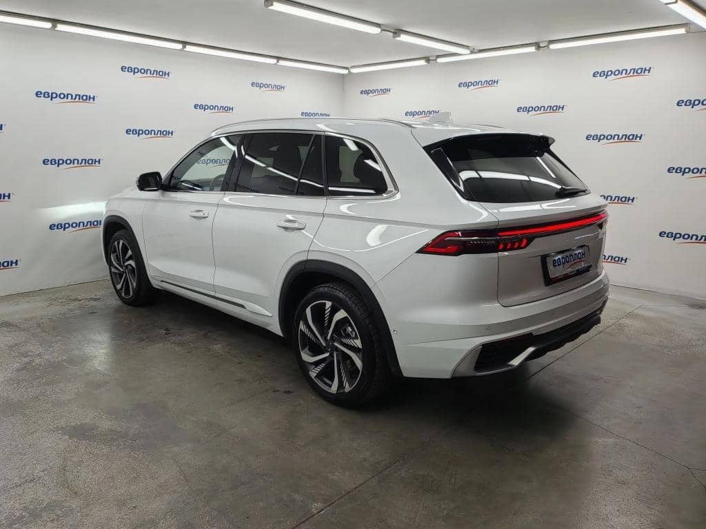 Geely Monjaro,  58 186 км, 2024 года в лизинг
