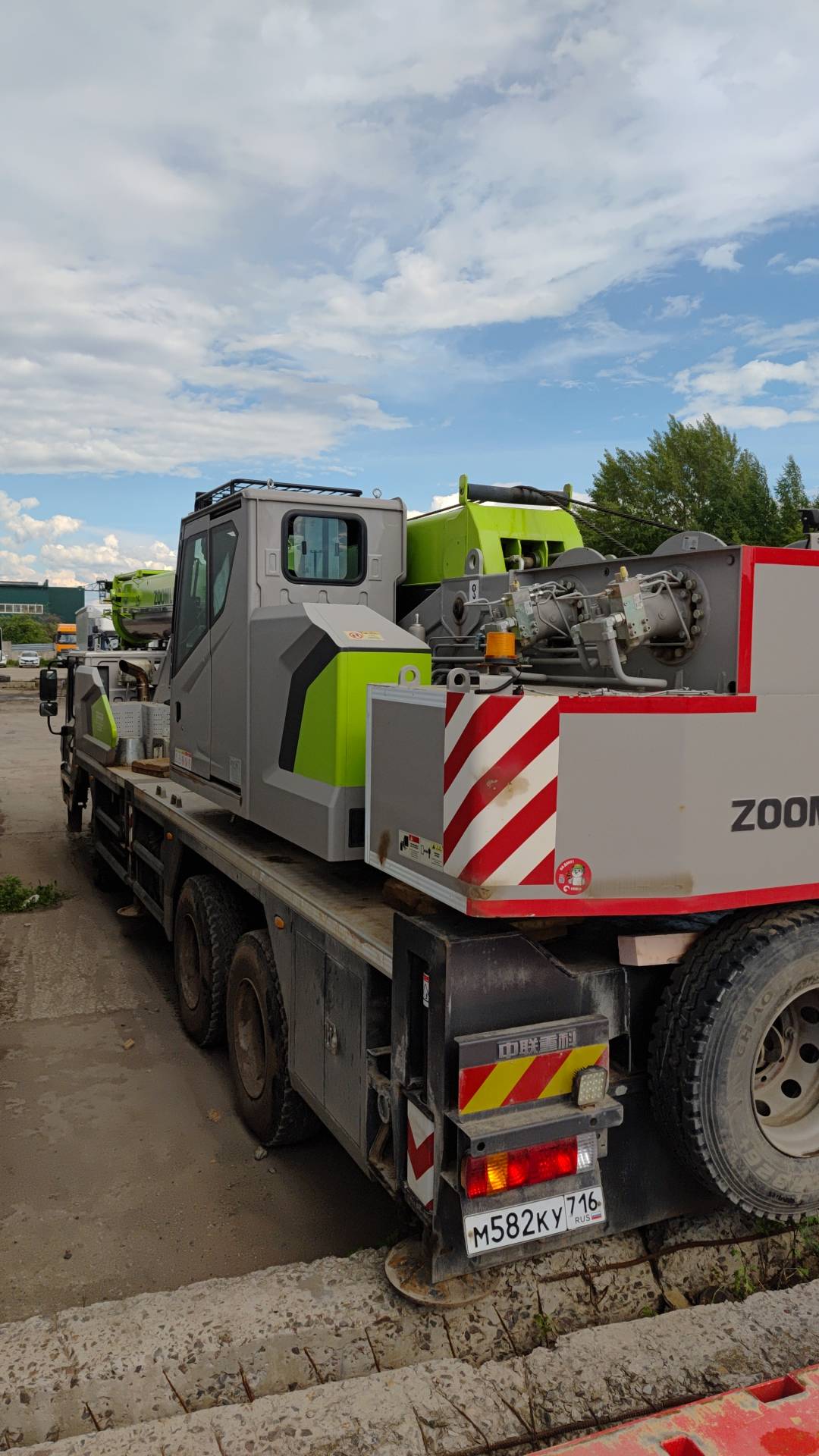 Zoomlion ZTC250V,  18 264 км, 2023 года