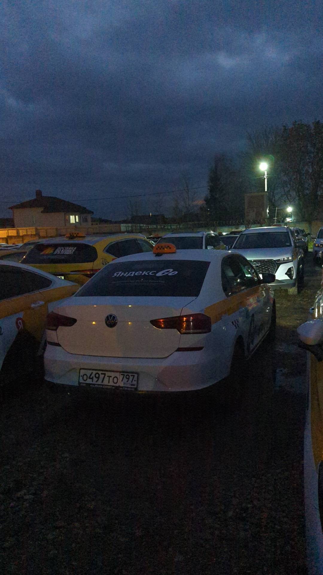 Volkswagen Polo,  184 831 км, 2021 года в лизинг