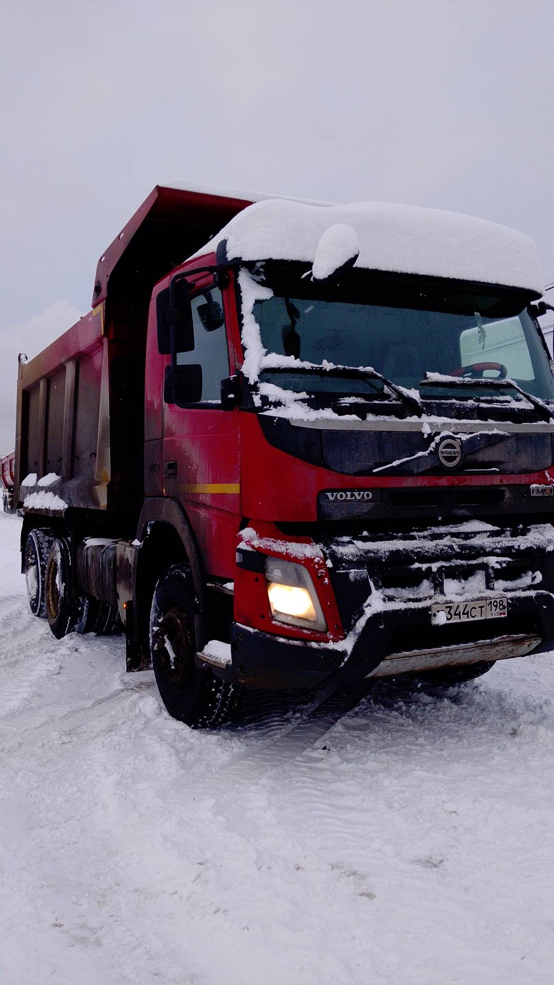 Volvo FMX 420 6x4 (FMX),  419 858 км, 2020 года