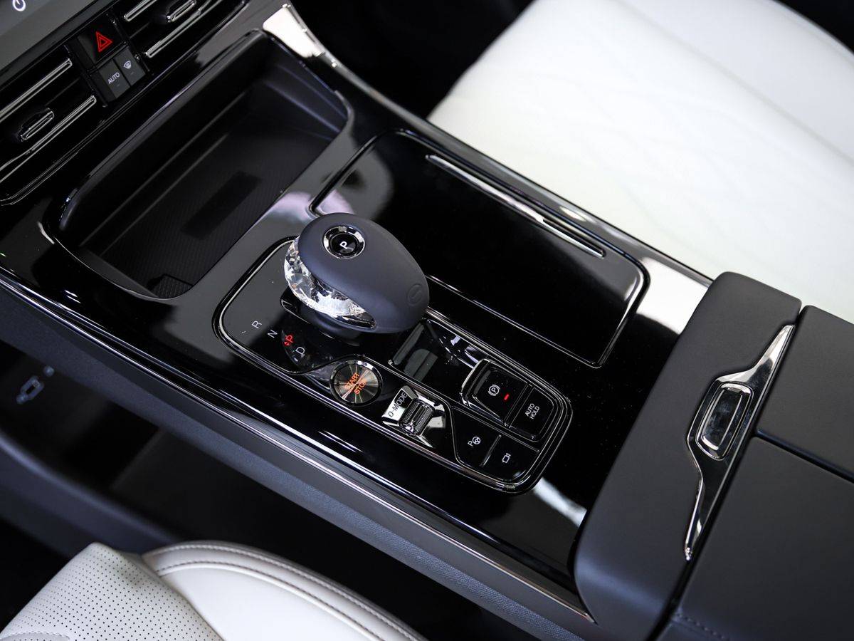 GAC M8 Lounge 2.0T GDI 8AT