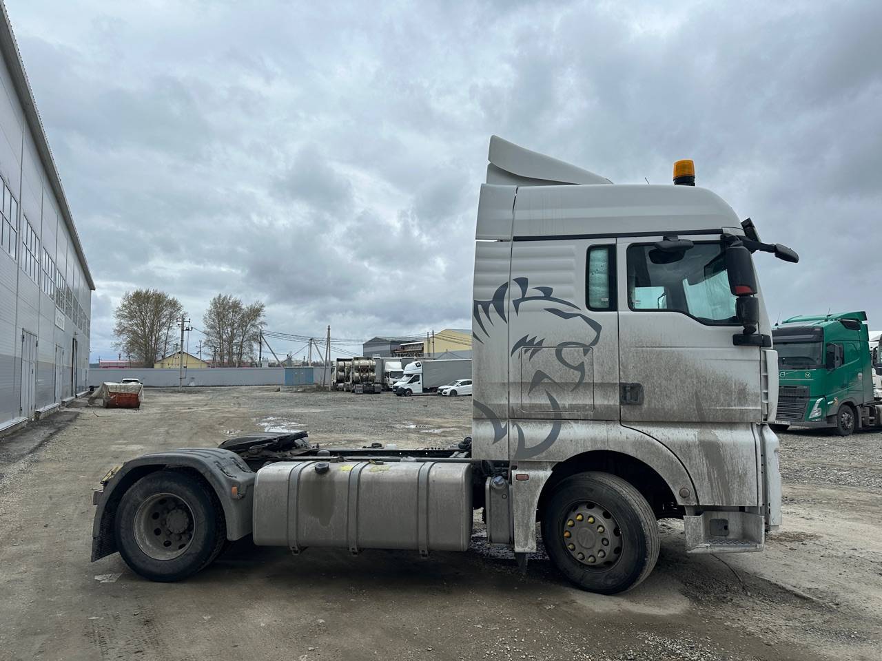 Sitrak ZZ4186V391HE,  266 066 км, 2024 года в лизинг