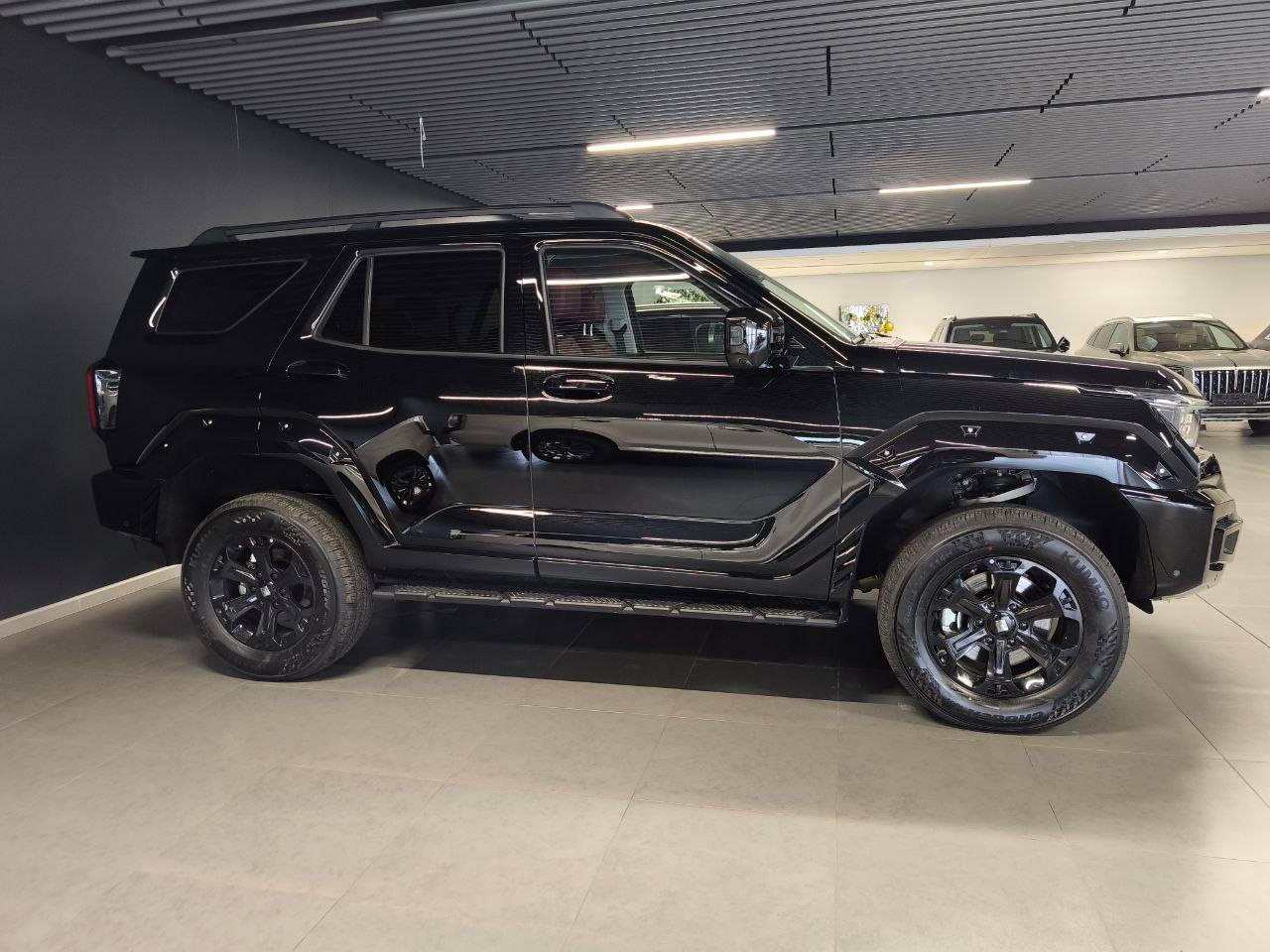 Tank 400 2.0T AT 4WD Premium