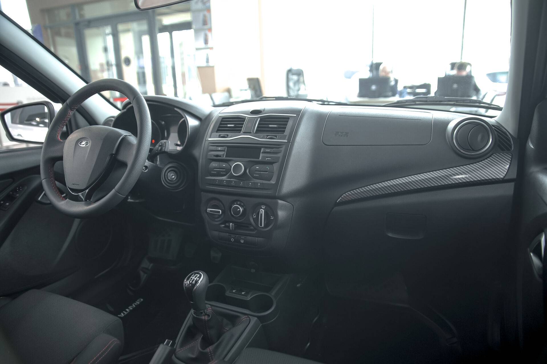 Lada Granta Sportline седан Comfort 24 1.6 106hp 5MT