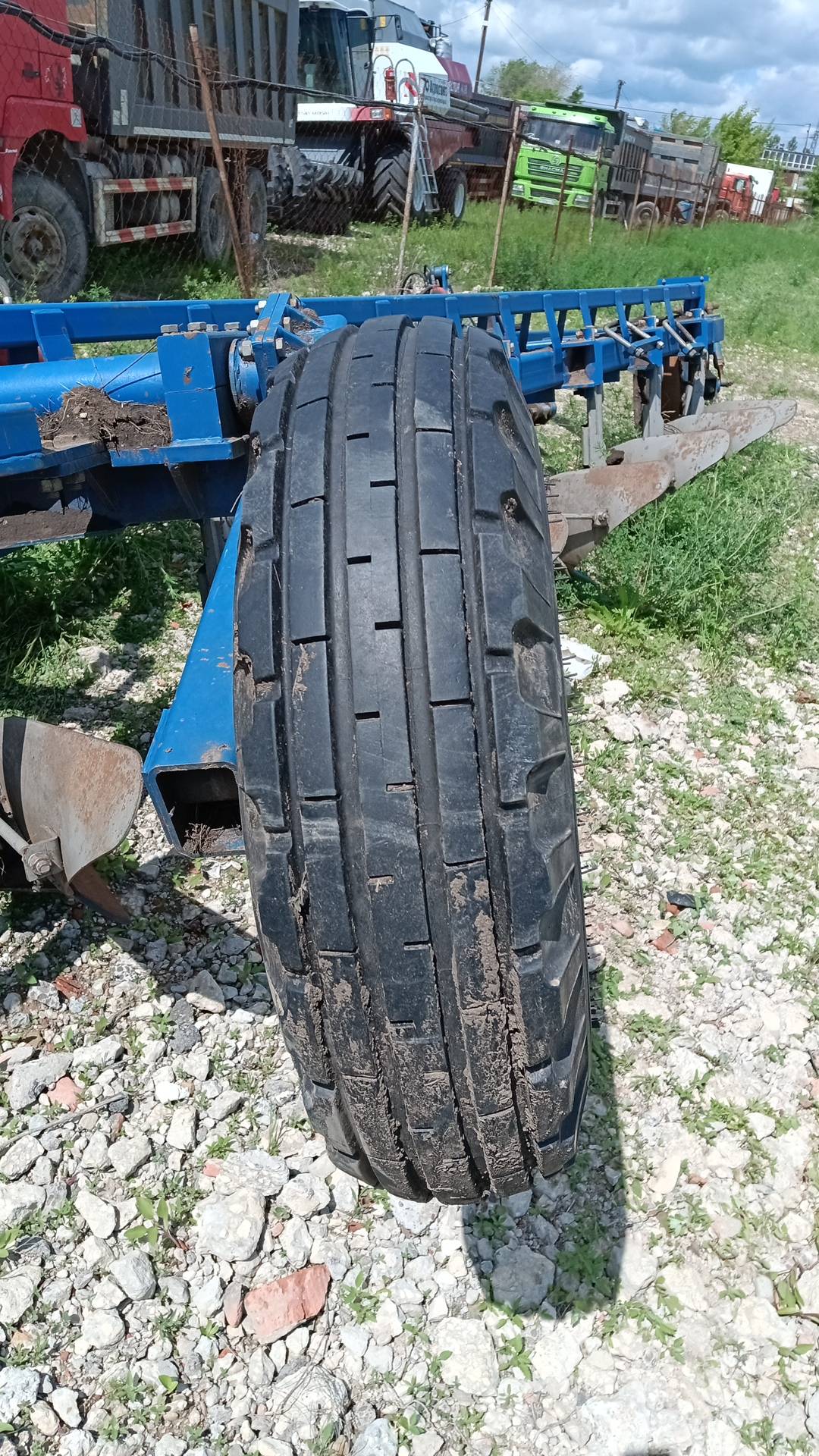 Светлоградагромаш ПП-(9+2)Х35 полунавесной плуг, 2022 года в лизинг