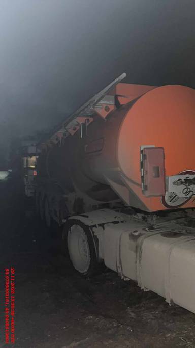 Сеспель Бензовоз SF3328 (964845)