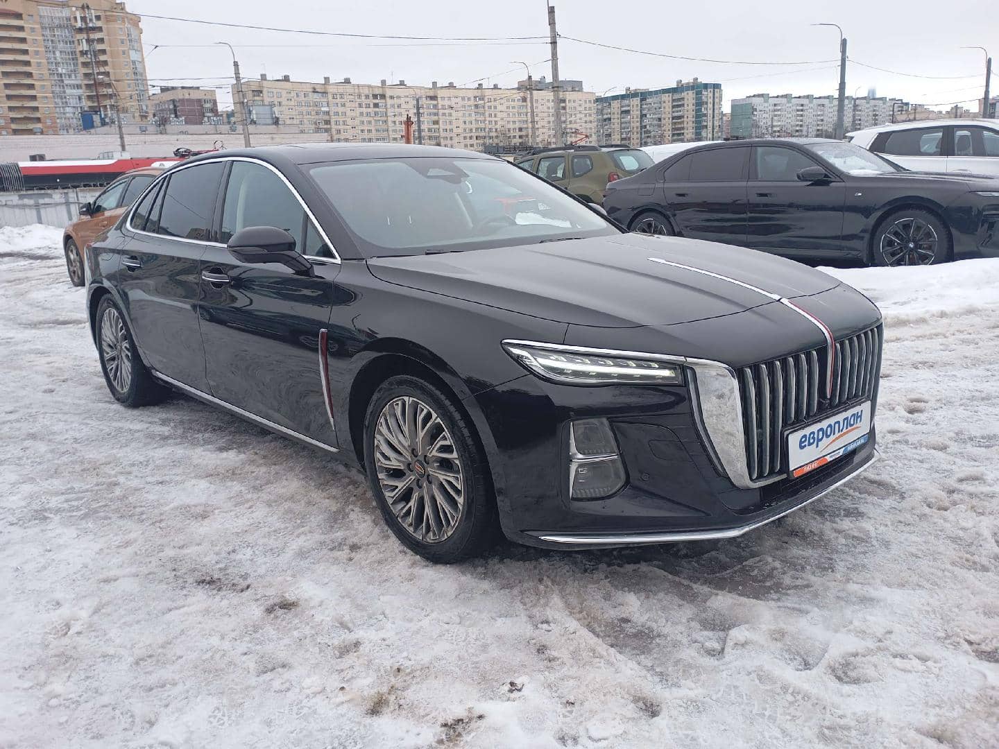 Hongqi H5,  115 926 км, 2024 года в лизинг