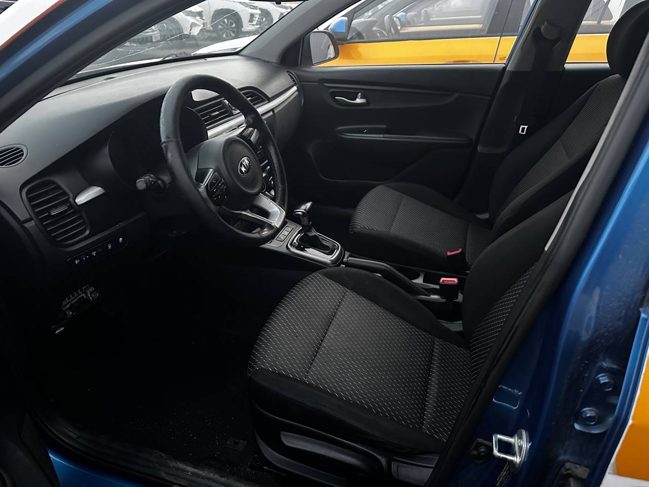 KIA Rio X-Line,  276 835 км, 2019 года в лизинг