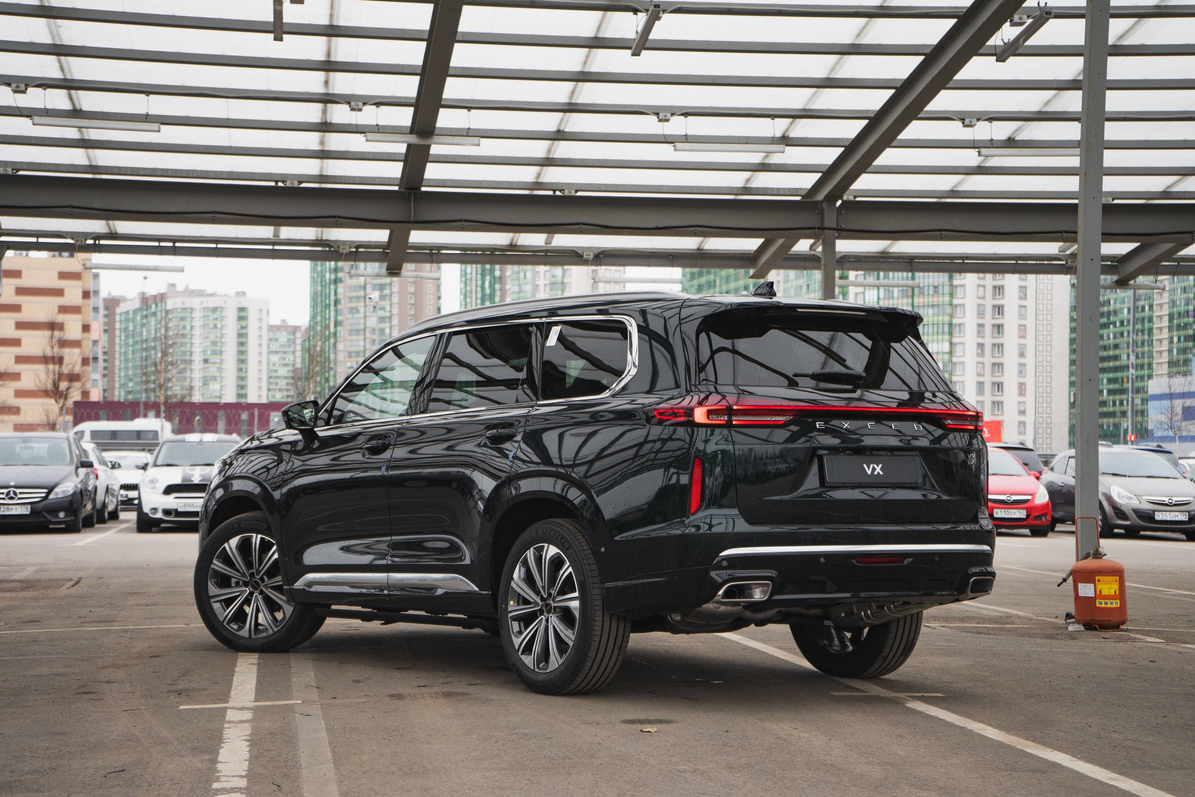 EXEED VX President 7 мест 2.0T 8AT 4WD