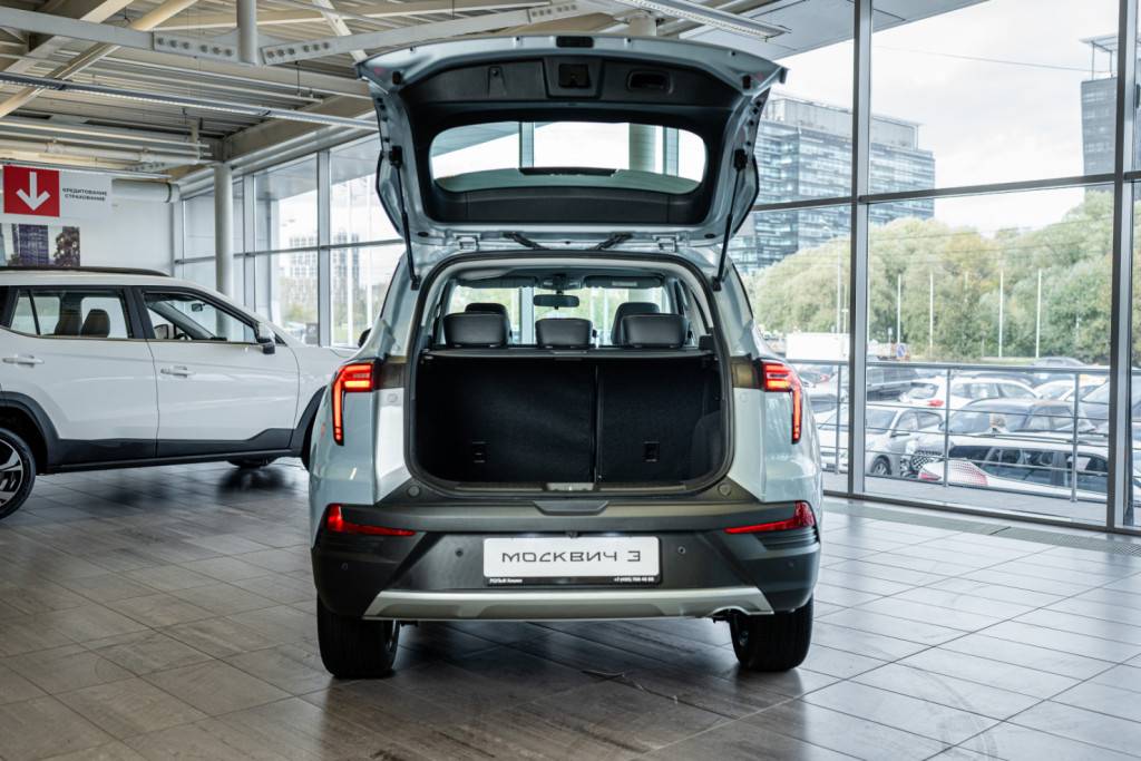 Москвич 3 Стандарт плюс 1.5Т CVT