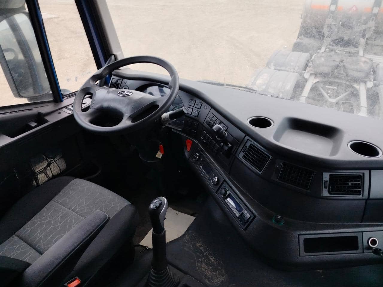 HONGYAN CQ4187HD12381T LNG,  7 183 км, 2023 года в лизинг
