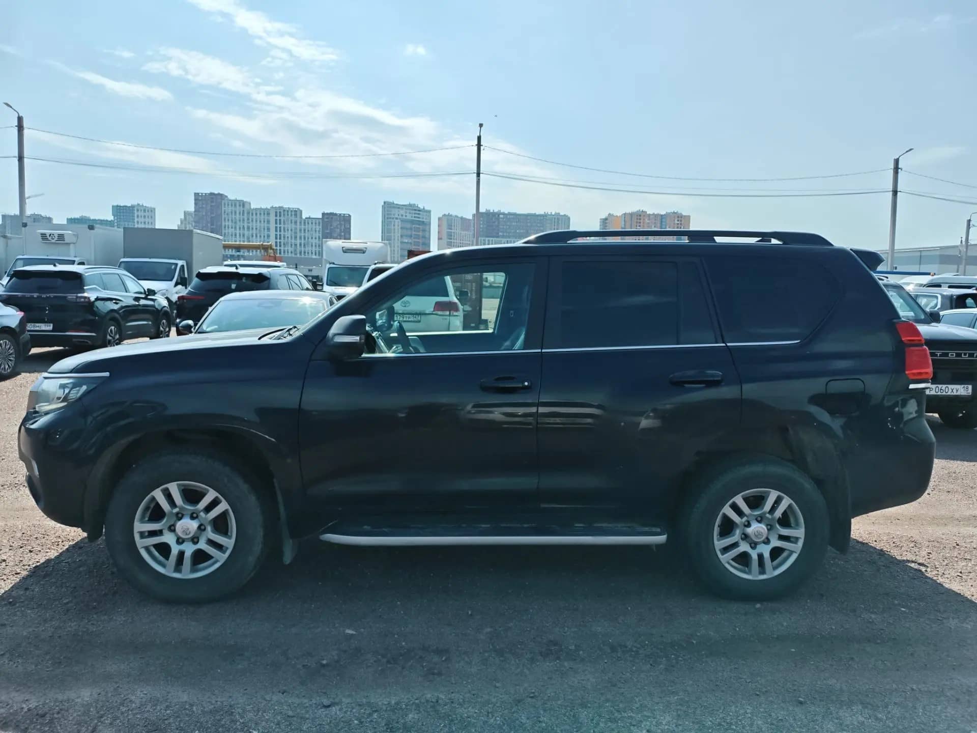 Toyota Land Cruiser Prado,  216 663 км, 2018 года