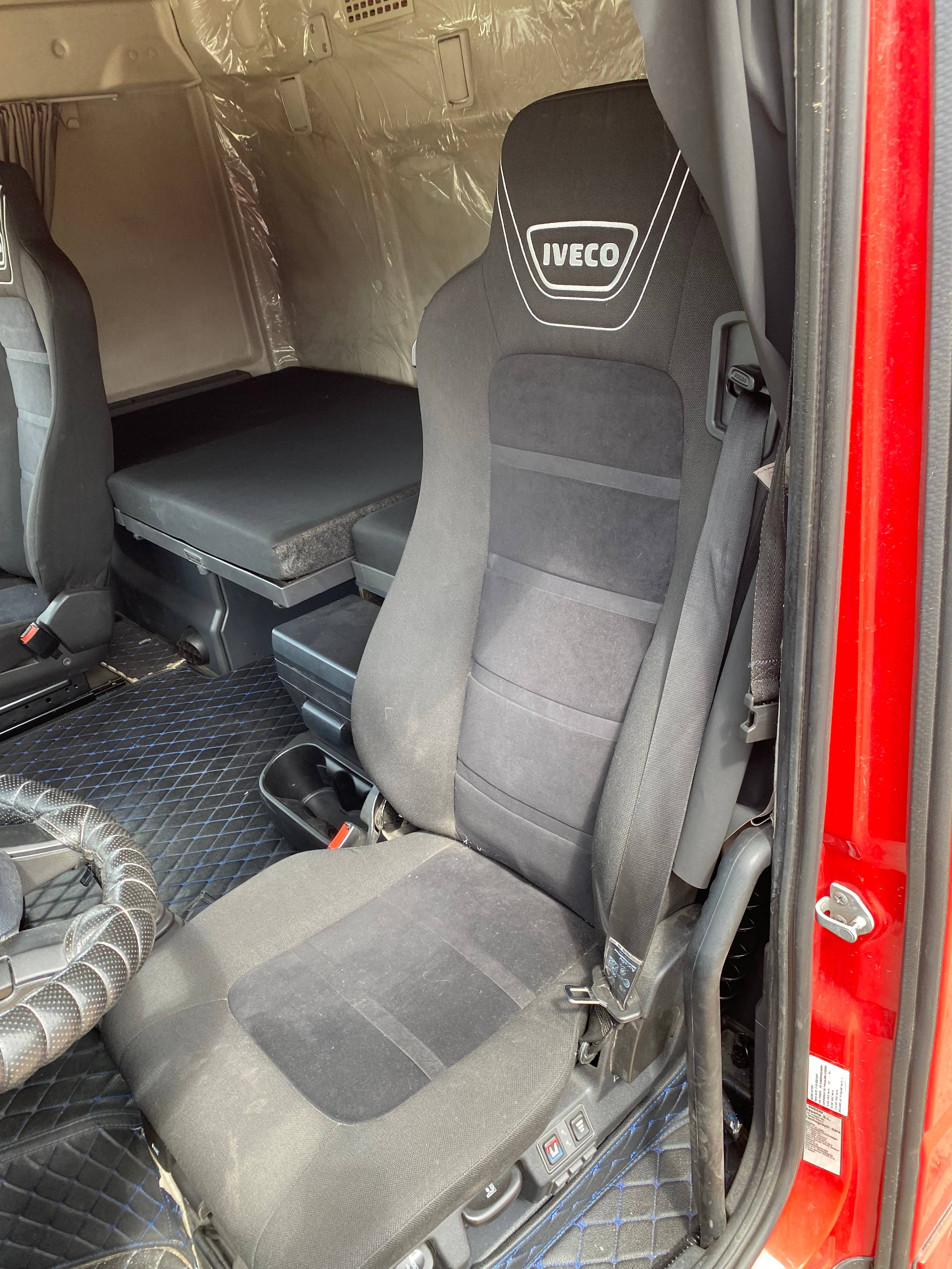 IVECO Stralis AS440S50TZP 6x4 Лот 000005414