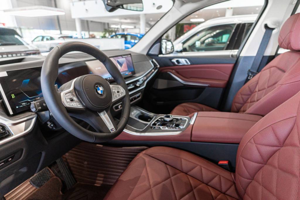 BMW X5 xDrive30Li AT Premium M Sport