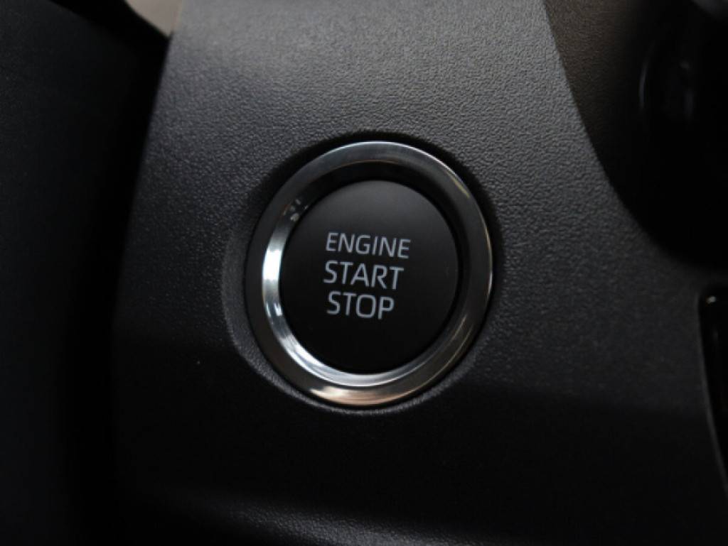 Toyota Camry 2.0S Sports Edition