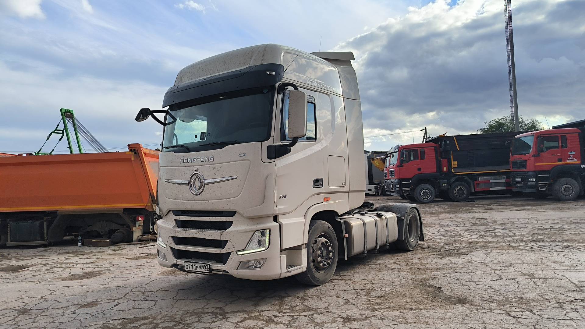 DongFeng DFH4180 4x2,  217 907 км, 2022 года в лизинг
