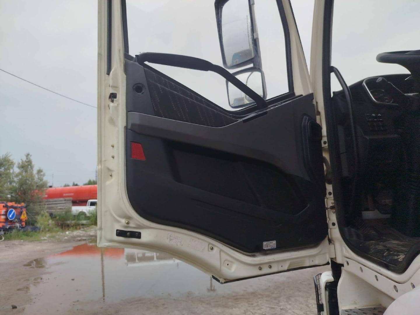 FAW CA3250P66K24L1TE5 6x6,  93 707 км, 2023 года в лизинг